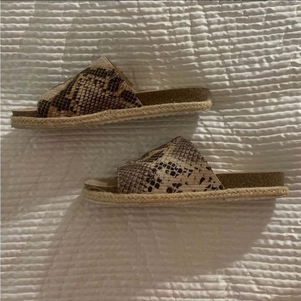 Snakeskin Slides - Picture 2 of 4